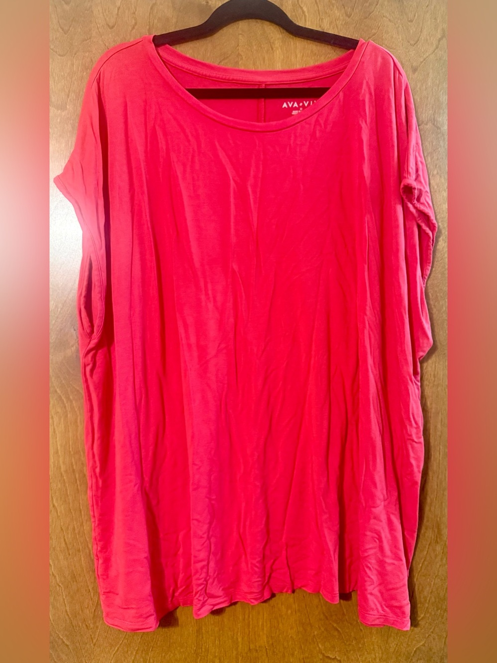 Ava & Viv Coral-Red Short Sleeve Crewneck Tee
